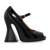 Glossy pumps