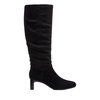 kyndall rise in black textile