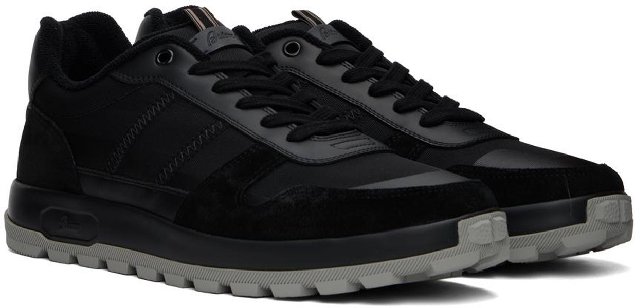 Black Crossing Sneakers