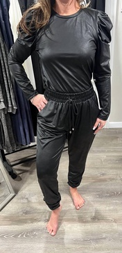 pleather puff sleeve top in black