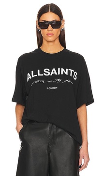 Helis Carlie Tee