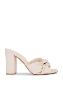 Beatriz Sandal