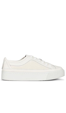 Milla Sneaker