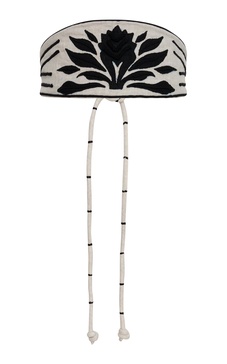 Por Este Día Embroidered Wasit Belt