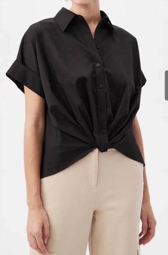 coty top in black