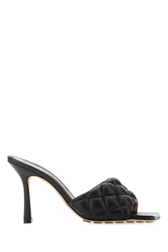 Padded leather sandals