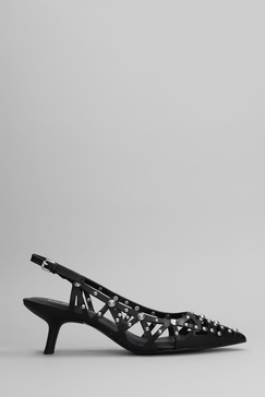 Bizarre Pumps In Black Leather