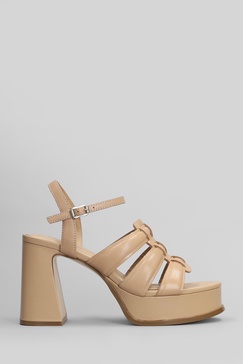Mina Sandals In Powder Leather