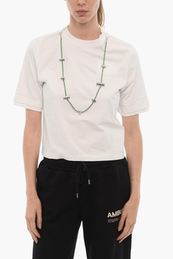 solid color stoppers crew-neck t-shirt with removable chain