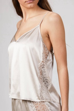 liza cami in oat