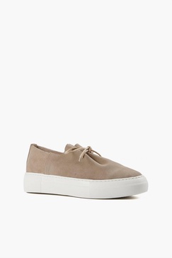 women's gathered sneakers in taupe