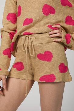 sandy short in taupe heart