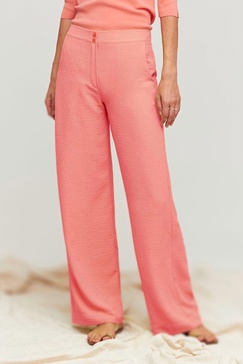 ozo trouser in coral