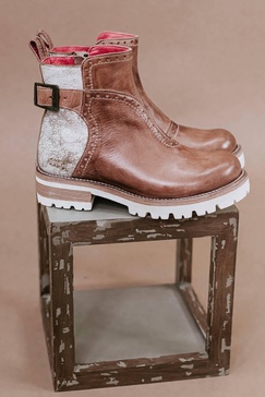 women brianna ankle boot in tan rustic nectar lux