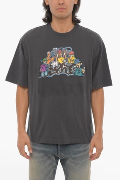 seasonal crew-neck t-shirt with graffiti print
