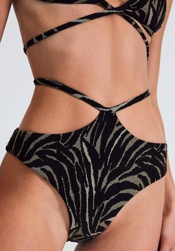 sky bottom in black