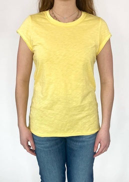trudy crew neck tee in yellow