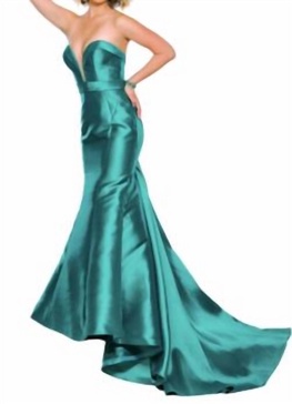 sweetheart strapless gown in emerald green