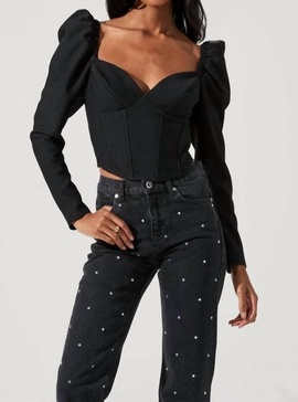 betty sweetheart top in black