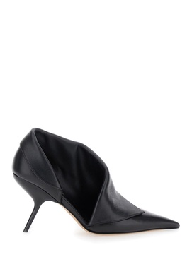Black Pumps with Pointed Design and Side Opening Detail in Leather Woman