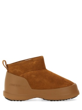 "LUNA" LOW SUEDE BOOT