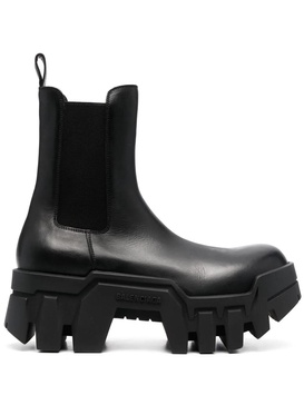 Women's Bulldozer Chelsea Boot  in Black