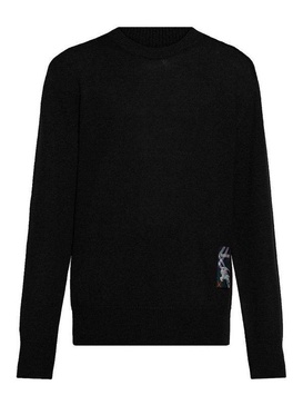 Black sweatshirt