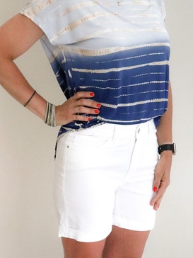 rolled up cuff shorts in white