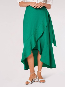 big ruffle maxi skirt in green