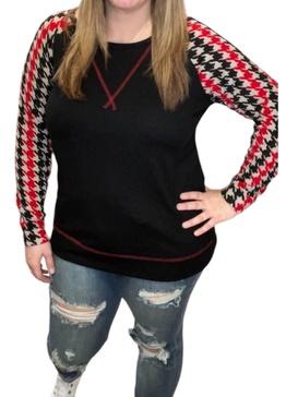 houndstooth long sleeve tee in red/black