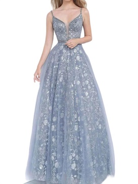 long sweetheart prom gown in charcoal