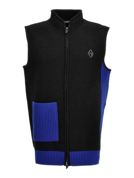 Two-color vest