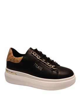 Removable Chain Sneaker