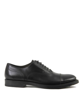 Black leather Oxford featuring logo
