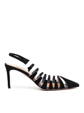 Court shoes