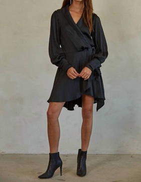 the noir dress in black