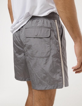 ae 24/7 7" iridescent pull-on short