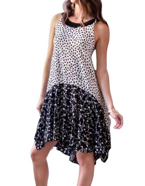 claire dress in black/white floral