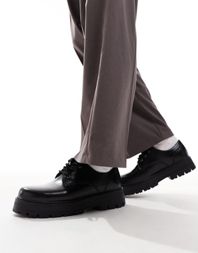 Bershka lace up shoes in black