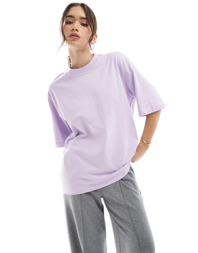 Bershka oversized boyfriend T-shirt in lilac
