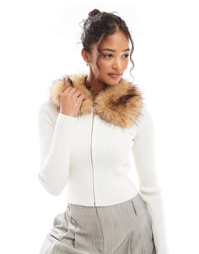 Bershka faux fur collar zip up knit top in ecru
