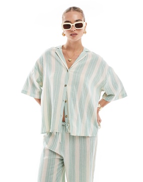 Billabong sunny daze short sleeve beach shirt in island green - part of a set