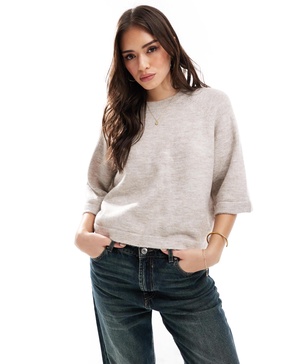 ONLY cropped knitted t-shirt in beige