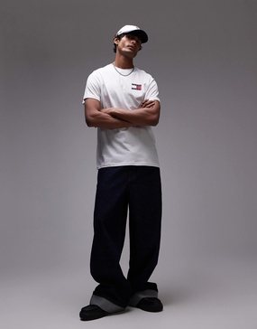 Tommy Jeans essential flag slim fit t-shirt in white