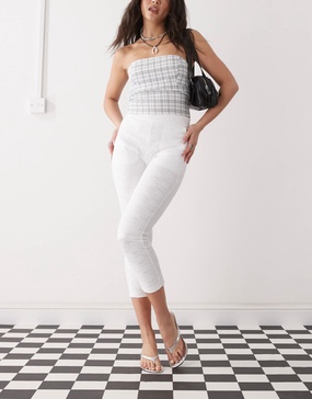 Amy Lynn lace capri pants in white