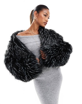 Aria Cove cropped faux fur oversized collar jacket in black