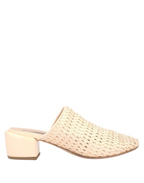 Mules and clogs