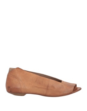 Ballet flats