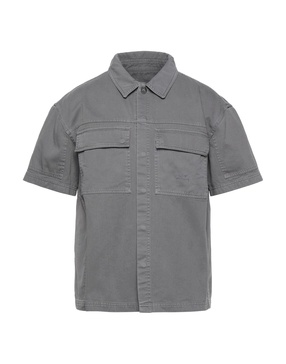 Solid color shirt