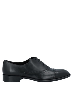 Laced shoes